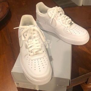 Nike Air Force 1’s, Mens 7.5, white
